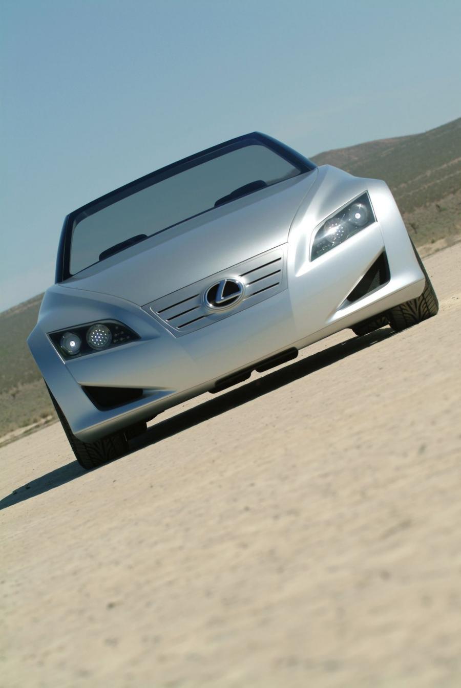  Lexus LF-C Concept 2004 года  (фото 69 из 112)